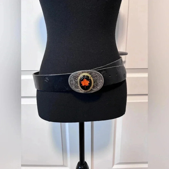 Vintage | Genuine Leather Canadiana  Large Buckle Belt - Picture 2 of 8